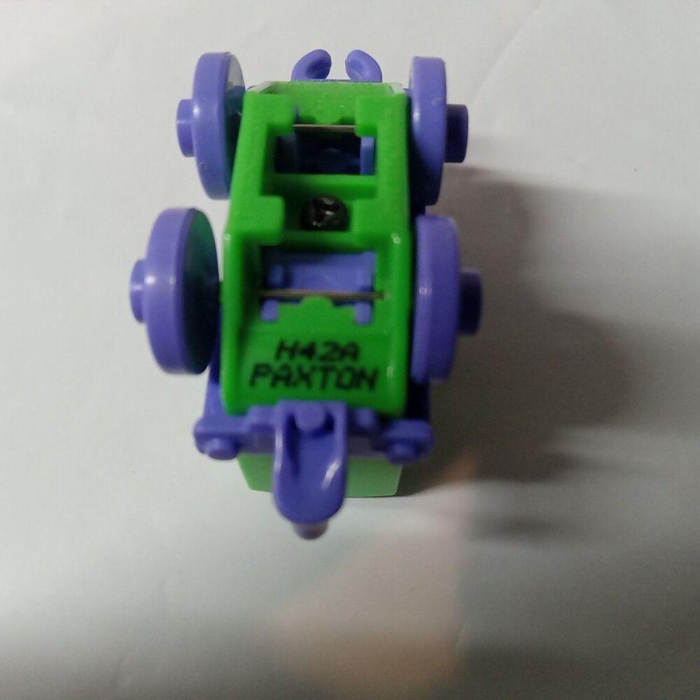 Thomas & Friends Minis Paxton as Lex Luthor 1.5” Mini Train Vehicle Toy 2014 - Picture 5 of 5